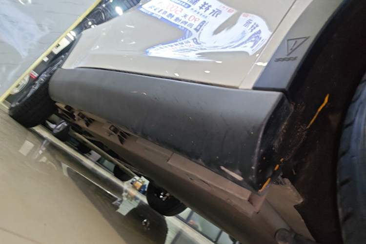 Used Chery QQ Little Ant 2023 251km True Love Edition Lithium Iron Phosphate Right Side Sill