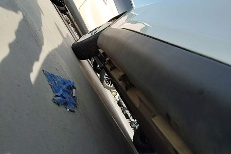 Used Chery QQ Little Ant 2023 251km Love Edition Lithium Iron Phosphate Right Side Sill