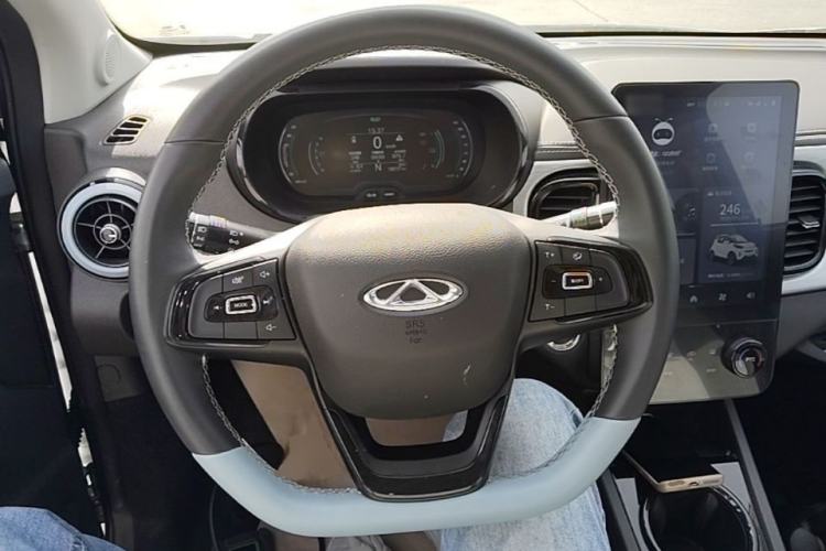 Used Chery QQ Little Ant 2023 251km Love Edition Lithium Iron Phosphate Steering Wheel
