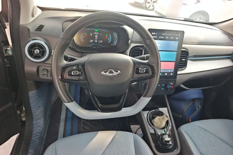 Used Chery QQ Little Ant 2023 251km True Love Edition Lithium Iron Phosphate Steering Wheel
