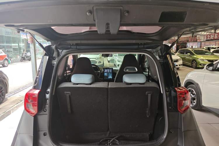 Used Chery QQ Little Ant 2023 251km True Love Edition Lithium Iron Phosphate Trunk