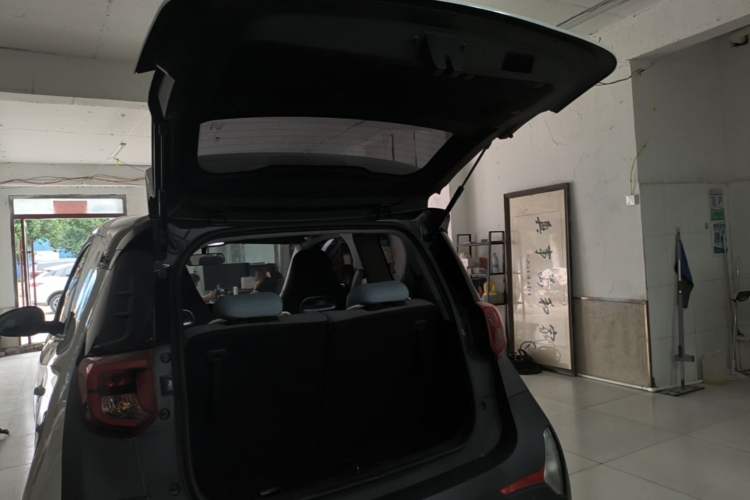 Used Chery QQ Little Ant 2023 251km True Love Edition Lithium Iron Phosphate Trunk