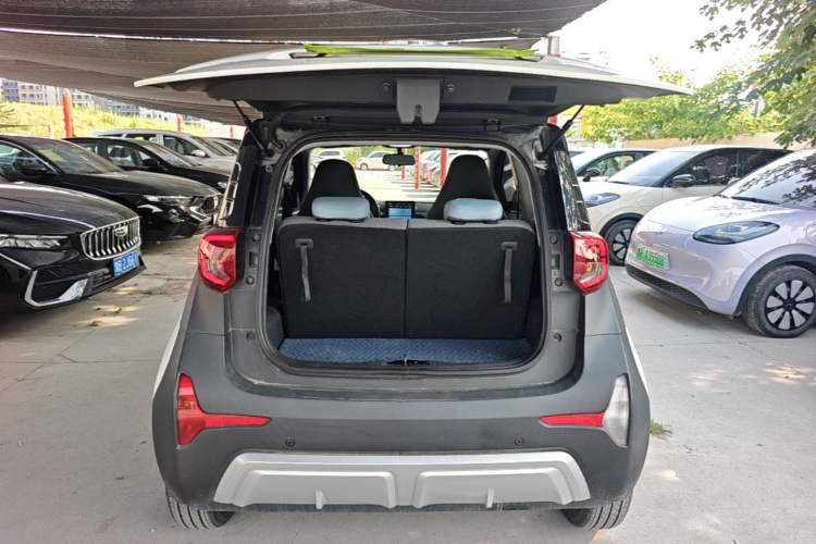 Used Chery QQ Little Ant 2023 251km True Love Edition Lithium Iron Phosphate Trunk