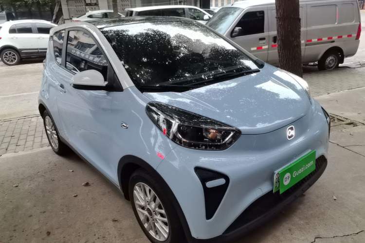 Used Chery QQ Little Ant 2024 Edition Youth Version 321 km Beloved Version 29.23 kWh Front Right 45 Deg