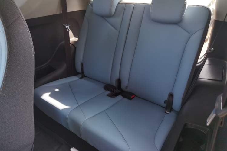 Used Chery QQ Little Ant 2024 Revised Version Youth Edition 251 km True Love Edition 25.05 kWh Left Rear Seat