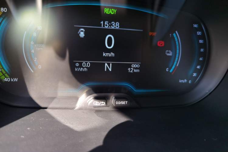 Used Chery QQ Little Ant 2024 Revised Version Youth Edition 251 km True Love Edition 25.05 kWh Odometer Close Up