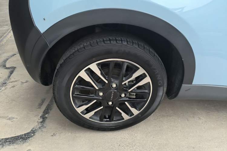 Used Chery QQ Little Ant 2024 251km True Love Edition Right Rear Wheel Hub