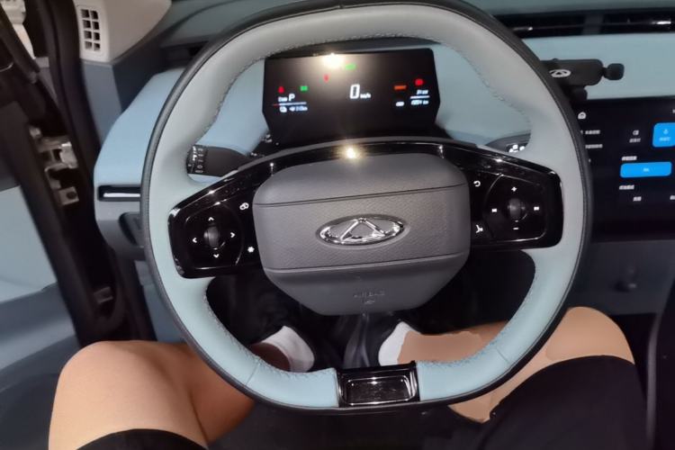 Used Chery QQ Little Ant 2024 Edition Youth Version 321 km Beloved Version 29.23 kWh Steering Wheel