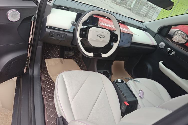 Used Chery QQ Little Ant 2024 Refreshed Version Youth Edition 321 km Beloved Edition 29.23 kWh Center Console