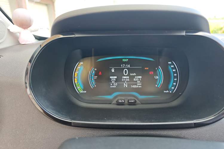 Used Chery QQ Little Ant 2024 Revised Version Youth Edition 251 km True Love Edition 25.05 kWh Instrument Cluster