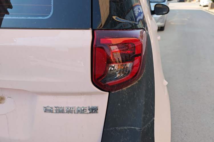 Used Chery QQ Little Ant 2024 Revised Version Youth Edition 251 km True Love Edition 25.05 kWh Right Rear Taillight