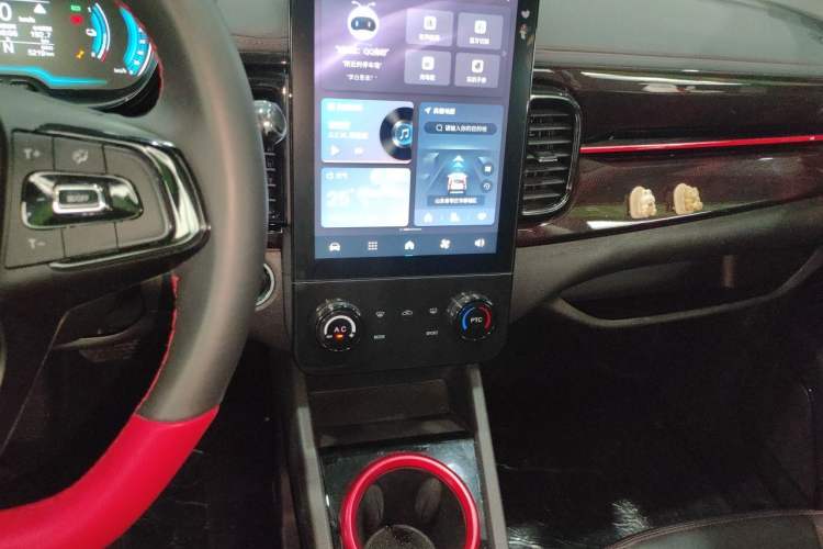 Used Chery QQ Little Ant 2024 Revised Version Youth Edition 251 km True Love Edition 25.05 kWh Audio And AC Panel