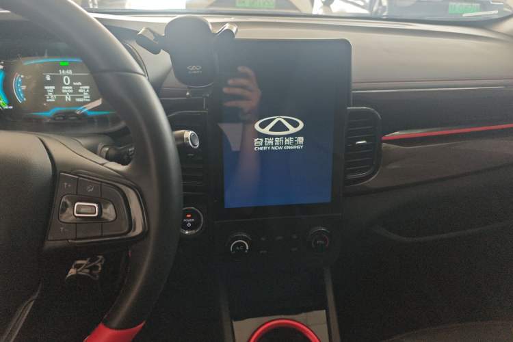 Used Chery QQ Little Ant 2024 Revised Version Youth Edition 251 km True Love Edition 25.05 kWh Audio And AC Panel