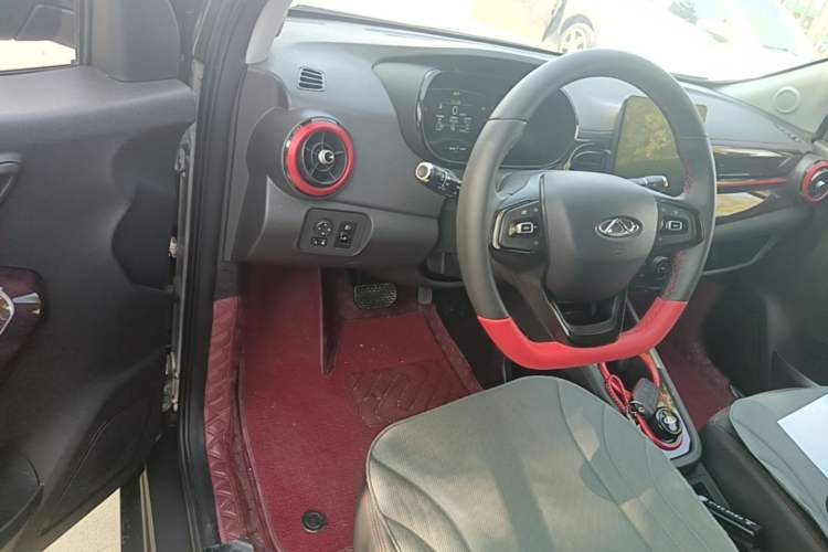 Used Chery QQ Little Ant 2024 Edition Youth Version 251km True Love Edition 25.05 kWh Center Console