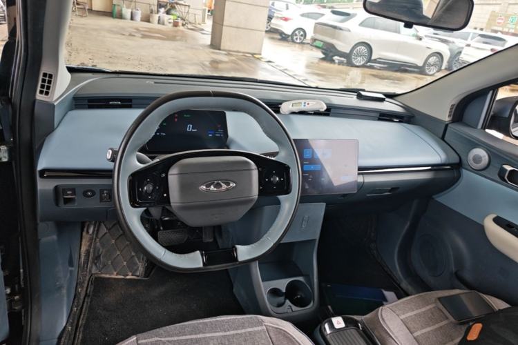 Used Chery QQ Little Ant 2024 321km Love Edition Center Console