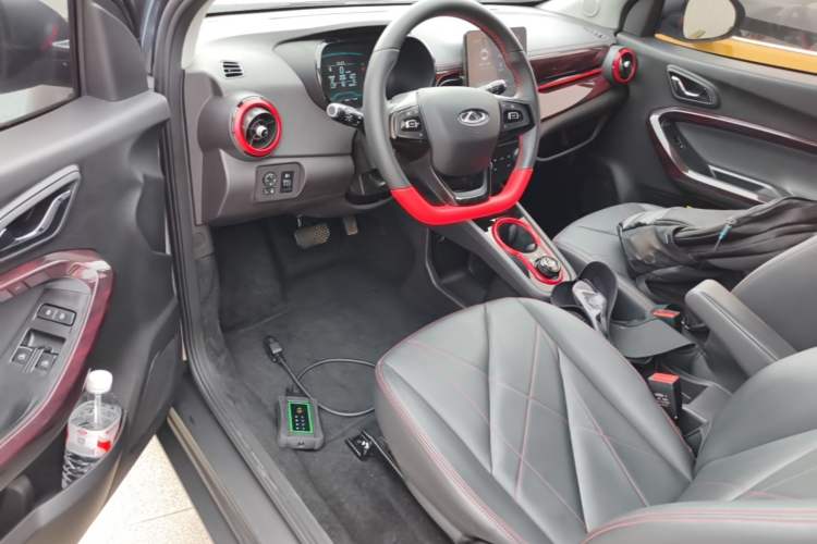 Used Chery QQ Little Ant 2024 Youth Edition 251km True Love Edition 23.99 kWh Driver Seat