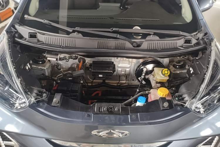Used Chery QQ Little Ant 2024 251km True Love Edition Engine Bay