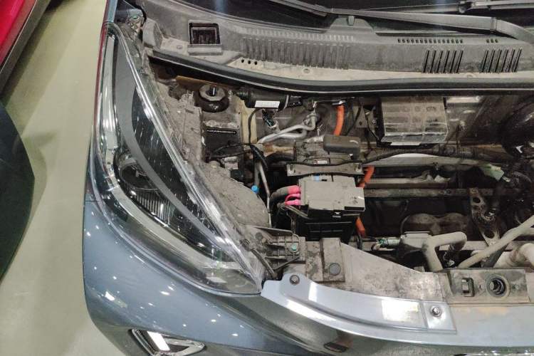 Used Chery QQ Little Ant 2024 Revised Version Youth Edition 251 km True Love Edition 25.05 kWh Engine Bay Right