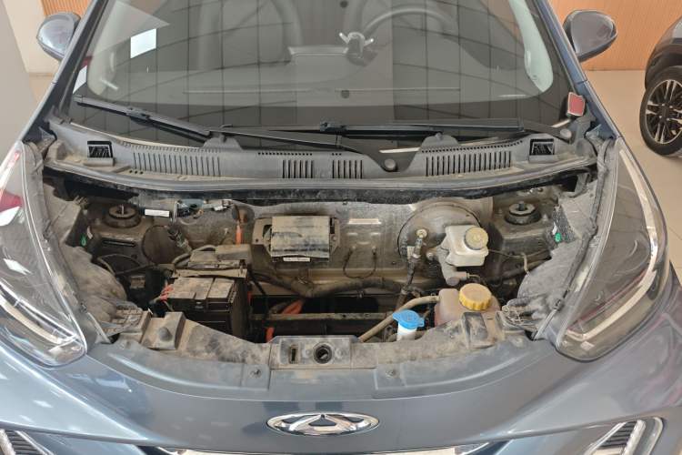 Used Chery QQ Little Ant 2024 Revised Version Youth Edition 251 km True Love Edition 25.05 kWh Engine Bay