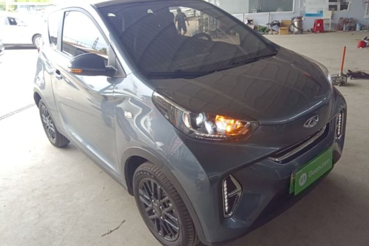 Used Chery QQ Little Ant 2024 Revised Version Youth Edition 251 km True Love Edition 25.05 kWh Front Right 45 Deg