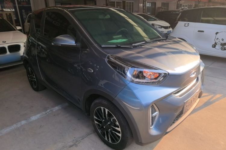 Used Chery QQ Little Ant 2024 Edition Youth Version 251km True Love Edition 25.05 kWh Front Right 45 Deg