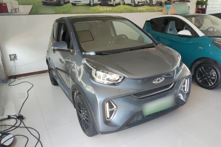 Used Chery QQ Little Ant 2024 Revised Version Youth Edition 251 km True Love Edition 25.05 kWh Front Right 45 Deg