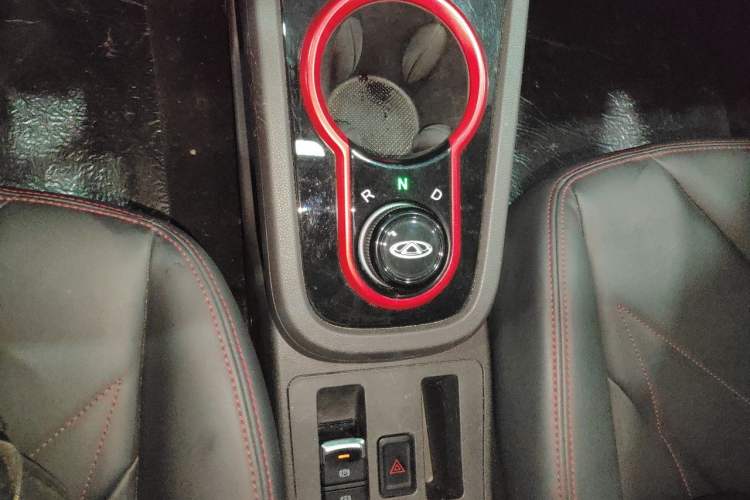 Used Chery QQ Little Ant 2024 Revised Version Youth Edition 251 km True Love Edition 25.05 kWh Gear Lever