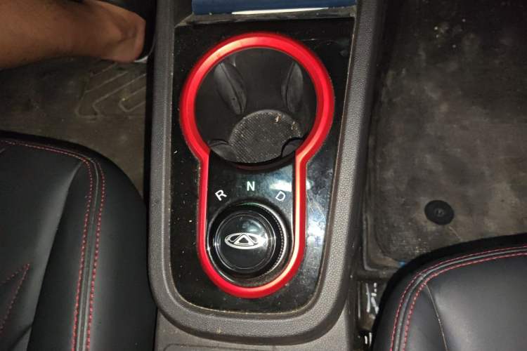 Used Chery QQ Little Ant 2024 Revised Version Youth Edition 251 km True Love Edition 25.05 kWh Gear Lever