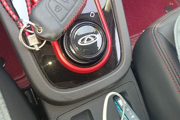 Used Chery QQ Little Ant 2024 Edition Youth Version 251km True Love Edition 25.05 kWh Gear Lever