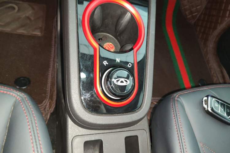 Used Chery QQ Little Ant 2024 Revised Version Youth Edition 251 km True Love Edition 25.05 kWh Gear Lever
