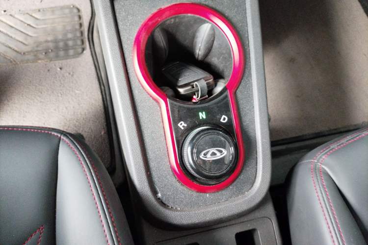 Used Chery QQ Little Ant 2024 Revised Version Youth Edition 251 km True Love Edition 25.05 kWh Gear Lever