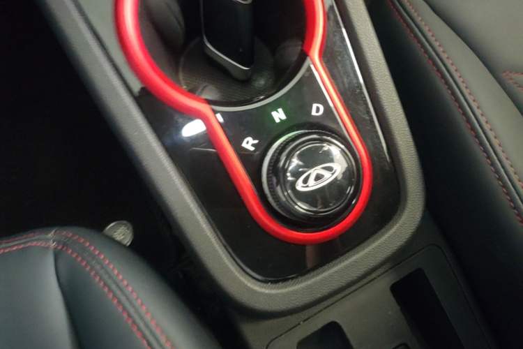 Used Chery QQ Little Ant 2024 Revised Version Youth Edition 251 km True Love Edition 25.05 kWh Gear Lever