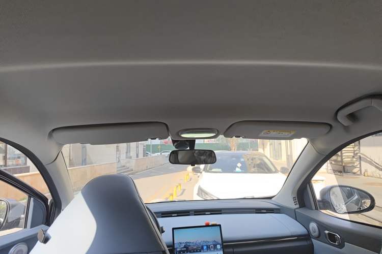 Used Chery QQ Little Ant 2024 Refreshed Version Youth Edition 321 km Beloved Edition 29.23 kWh Headliner