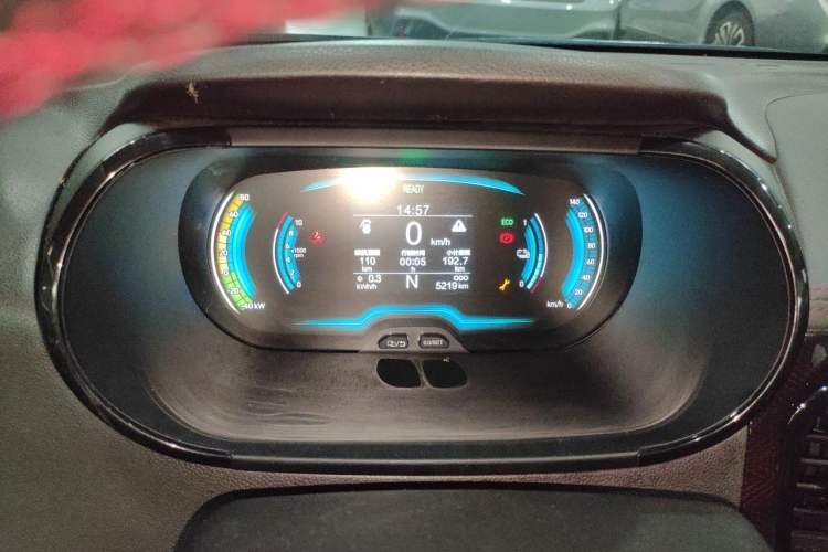Used Chery QQ Little Ant 2024 Revised Version Youth Edition 251 km True Love Edition 25.05 kWh Instrument Cluster