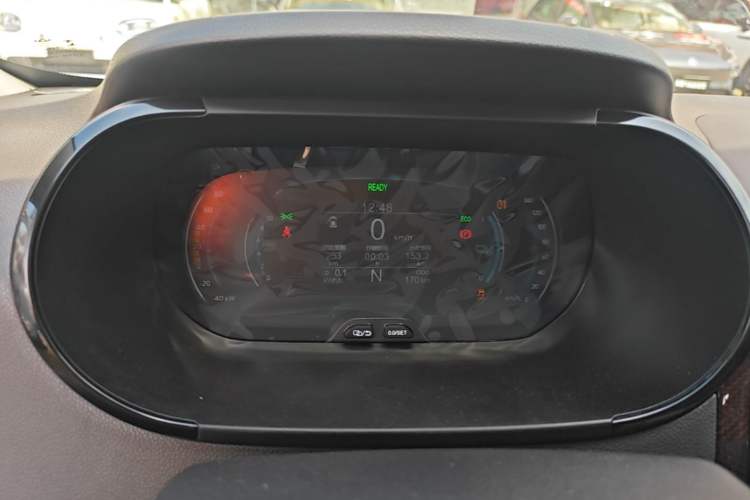 Used Chery QQ Little Ant 2024 Revised Version Youth Edition 251 km True Love Edition 25.05 kWh Instrument Cluster