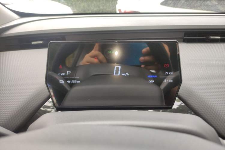 Used Chery QQ Little Ant 2024 Revised Edition Youth Version 321 km Beloved Pro Version 29.23 kWh Instrument Cluster