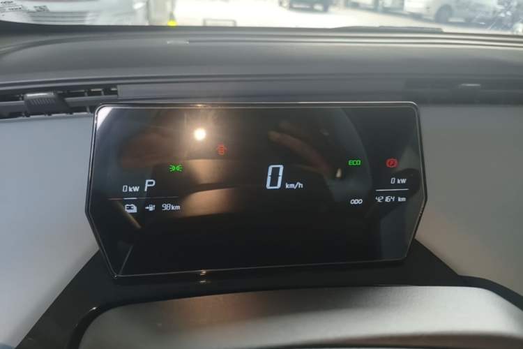 Used Chery QQ Little Ant 2024 Edition Youth Version 321 km Beloved Version 29.23 kWh Instrument Cluster