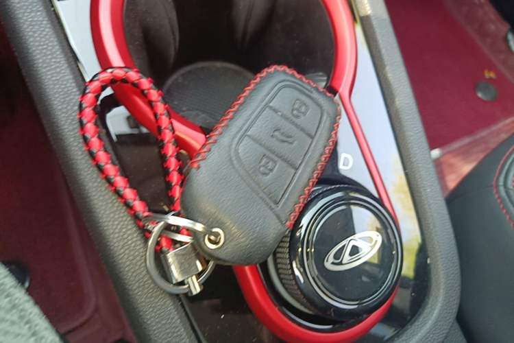 Used Chery QQ Little Ant 2024 Edition Youth Version 251km True Love Edition 25.05 kWh Interior 1