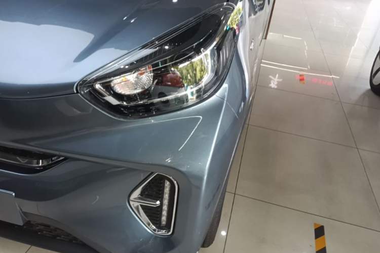 Used Chery QQ Little Ant 2024 Revised Version Youth Edition 251 km True Love Edition 25.05 kWh Left Front Headlight
