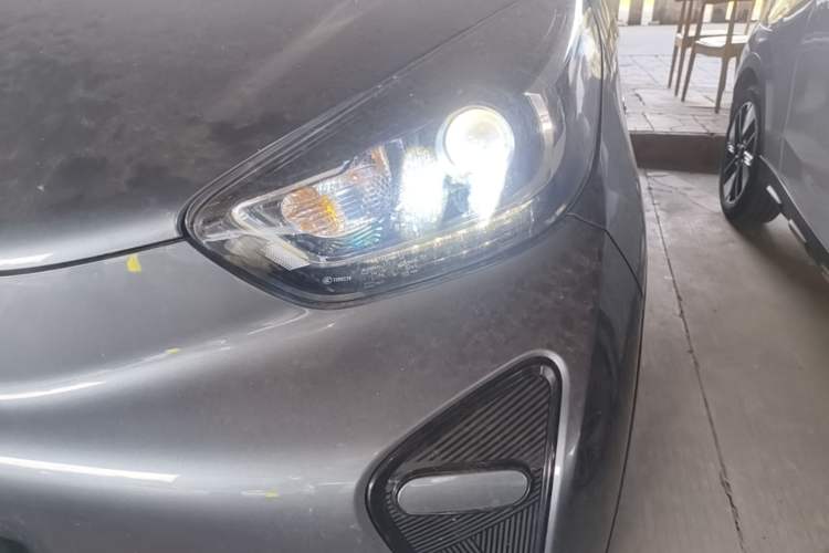 Used Chery QQ Little Ant 2024 Edition Youth Version 321 km Beloved Version 29.23 kWh Left Front Headlight