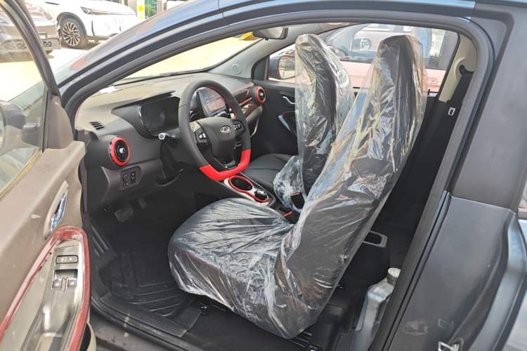 Used Chery QQ Little Ant 2024 Revised Version Youth Edition 251 km True Love Edition 25.05 kWh Left Front Seat