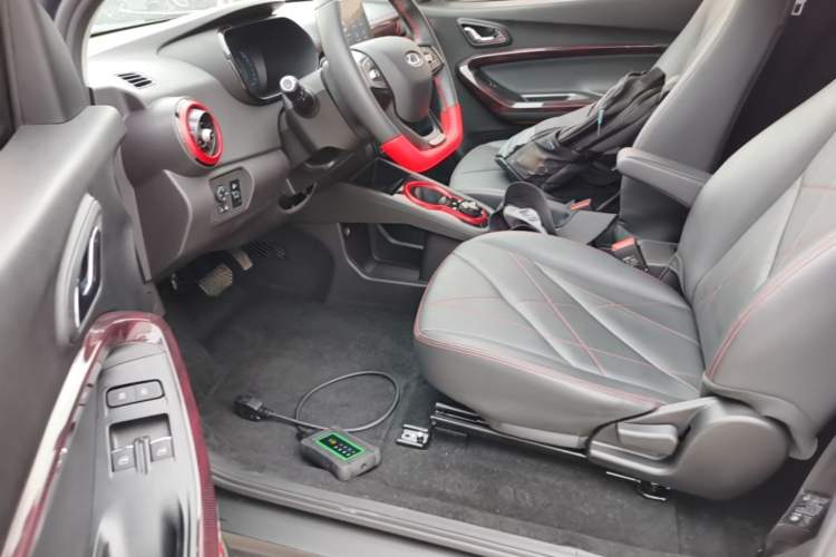 Used Chery QQ Little Ant 2024 Youth Edition 251km True Love Edition 23.99 kWh Left Front Seat