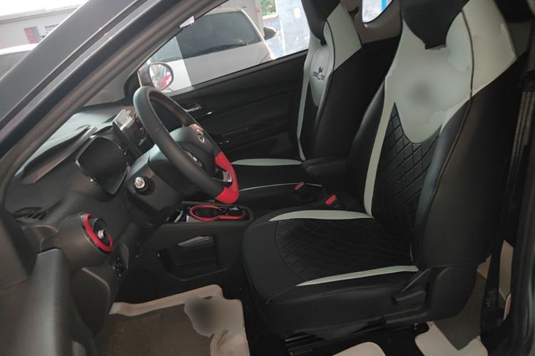 Used Chery QQ Little Ant 2024 Revised Version Youth Edition 251 km True Love Edition 25.05 kWh Left Front Seat