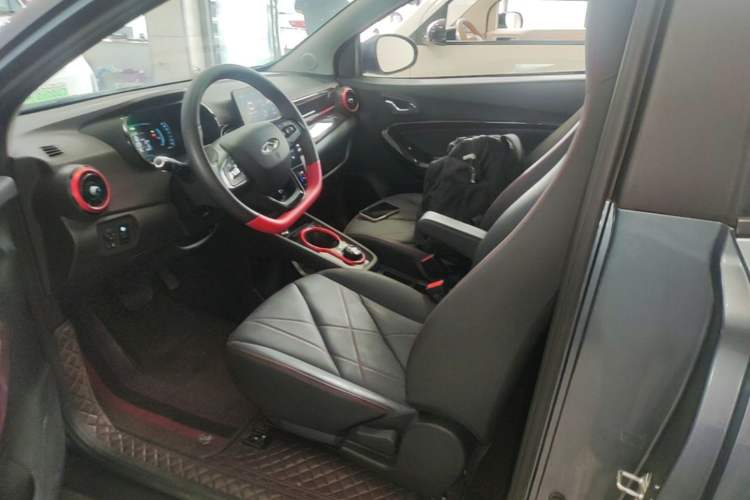 Used Chery QQ Little Ant 2024 Revised Version Youth Edition 251 km True Love Edition 25.05 kWh Left Front Seat