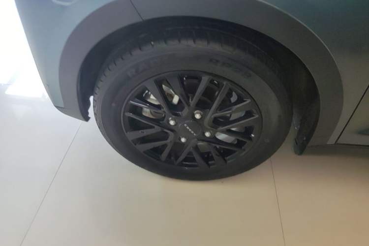 Used Chery QQ Little Ant 2024 Revised Version Youth Edition 251 km True Love Edition 25.05 kWh Left Front Wheel Hub