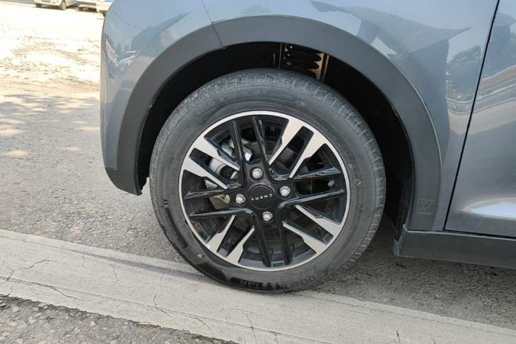 Used Chery QQ Little Ant 2024 251km True Love Edition Left Front Wheel Hub