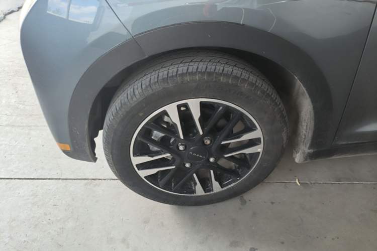 Used Chery QQ Little Ant 2024 251km True Love Edition Left Front Wheel Hub