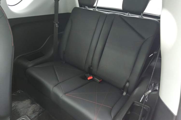 Used Chery QQ Little Ant 2024 Revised Version Youth Edition 251 km True Love Edition 25.05 kWh Left Rear Seat