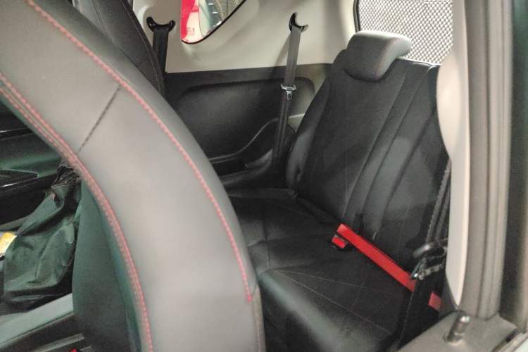 Used Chery QQ Little Ant 2024 Revised Version Youth Edition 251 km True Love Edition 25.05 kWh Left Rear Seat