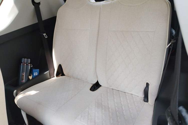 Used Chery QQ Little Ant 2024 Revised Edition Youth Version 321 km Cool Love Edition 29.23 kWh Left Rear Seat